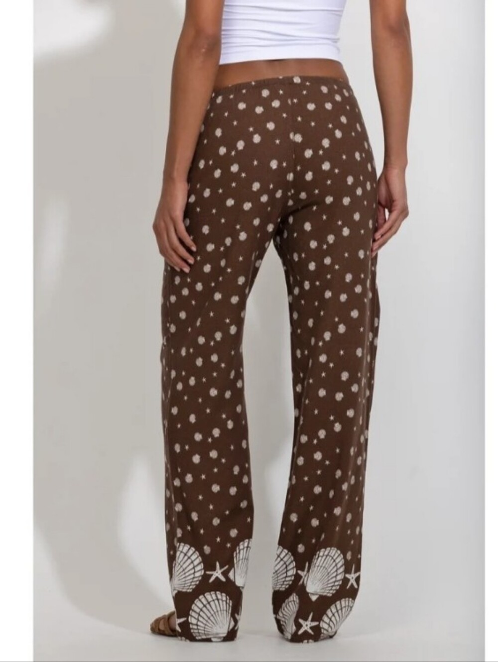 Cali1850 brown and white seashell print rayon and linen blend beach pants - Picture 4 of 13
